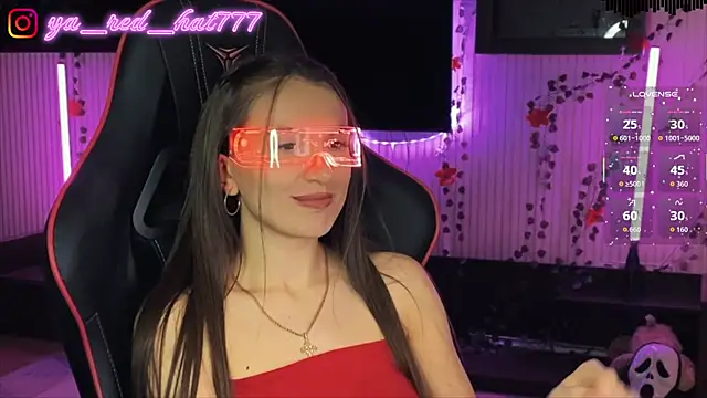 -RED HAT- online show from April 18, 7:58 pm