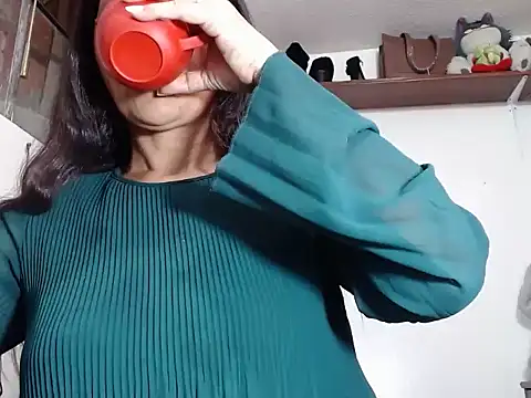 Tiff Dirty69 online show from April 4, 10:30 pm