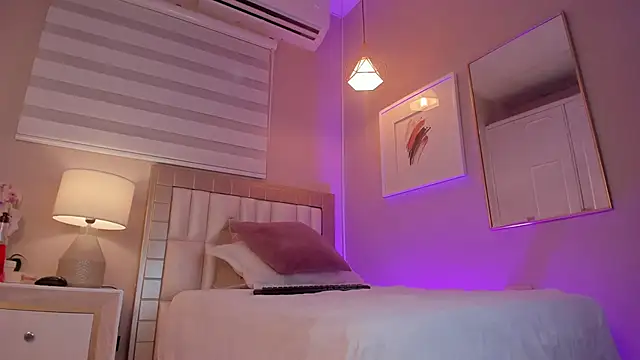 electra a online show from February 10, 9:07 pm