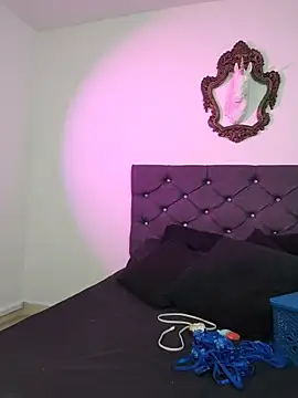 StephanieMadison online show from November 25, 12:51 pm