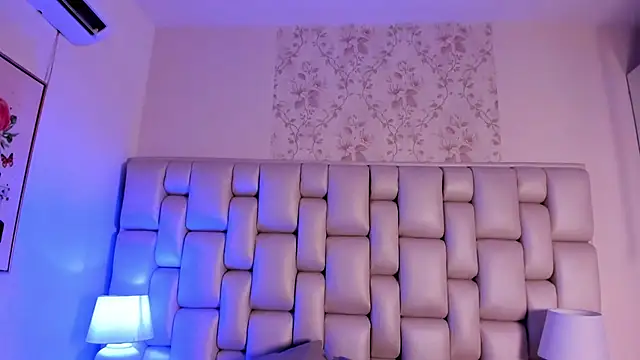 lea hunter   online show from November 27, 7:39 pm