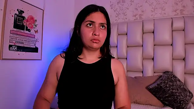 lea hunter   online show from November 22, 7:49 pm