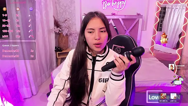 ISABELA TAY online show from January 19, 11:39 am