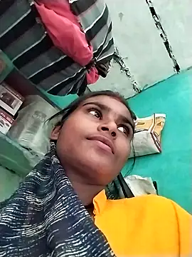 Big Lovexx online show from March 17, 9:35 am