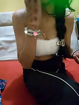 SLIMDIVAA online show from December 5, 11:00 am