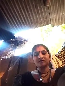 yanuw online show from November 17, 11:11 am