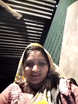 yanuw online show from December 2, 3:25 pm