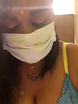 Dharshini98 online show from January 13, 1:37 pm