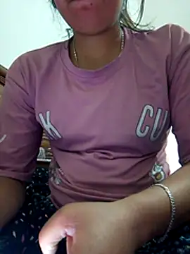 isha sharma2002 online show from January 9, 7:13 am