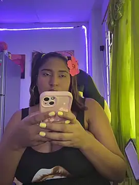 morena-2025 online show from June 13, 9:23 pm