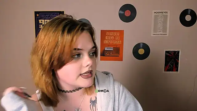 lika pop online show from November 17, 7:25 pm