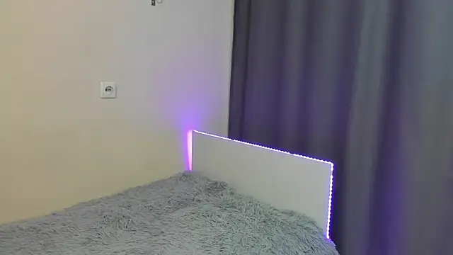 imwintercherry online show from December 4, 6:37 am