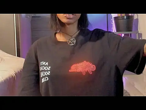 aprille15 online show from May 10, 10:12 pm