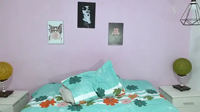 emma stone54 online show from November 29, 12:14 am