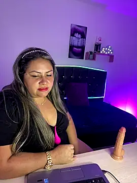 DALILA EF online show from November 26, 10:00 pm