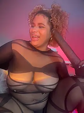 nikicatwild online show from November 25, 12:02 am