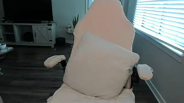 Lady Rue online show from November 28, 7:17 pm