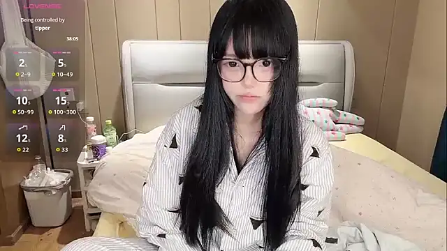 Victoria-6688- online show from November 24, 2:52 pm