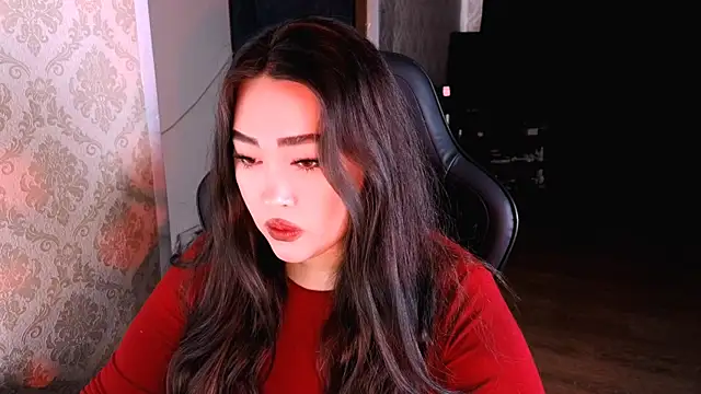 Emma Uilson online show from February 15, 5:10 am