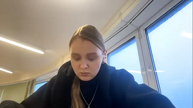 PaulitaSolow online show from November 29, 12:20 pm