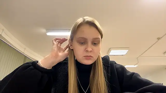 PaulitaSolow online show from November 26, 1:34 pm