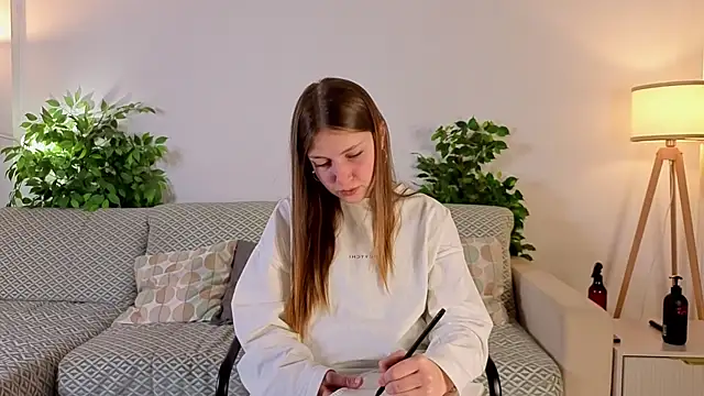 LesaFeldker online show from November 29, 1:20 am