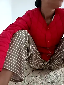 pitty mymi online show from April 15, 11:38 pm