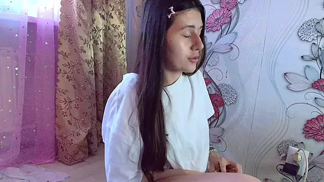 KristinaScott online show from November 27, 12:30 pm