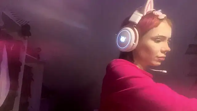 Storma Webber online show from December 4, 1:13 pm