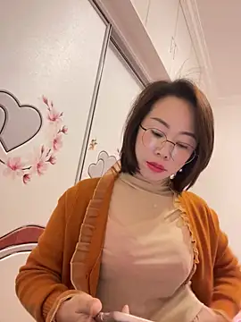 xiaoling2358 online show from November 27, 1:14 pm