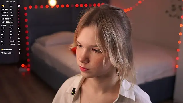 PhillisEsplin online show from December 17, 8:24 pm