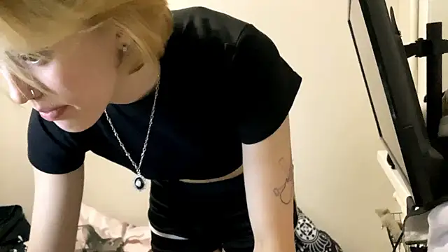 zxctoxic online show from November 25, 4:20 pm