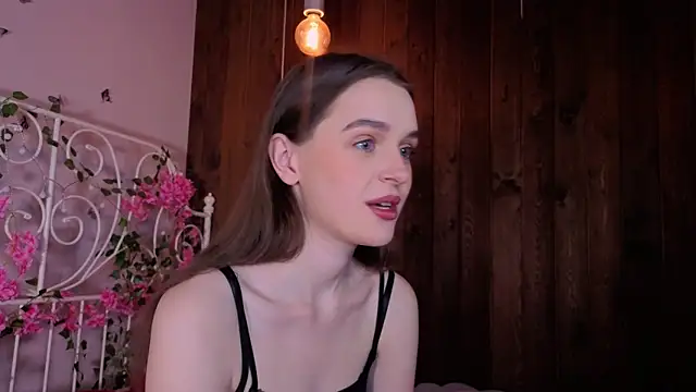 CathrineBinnie online show from November 25, 7:36 pm