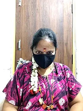 Queen-Neha online show from April 25, 2:14 pm