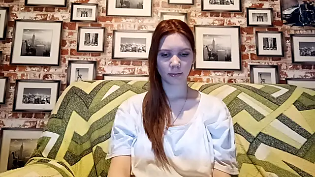 EvieBaggette online show from December 3, 6:16 am