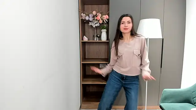 LibbyLedec online show from November 21, 3:41 am