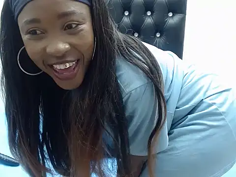 NaughtySlenderxx online show from November 21, 6:15 am