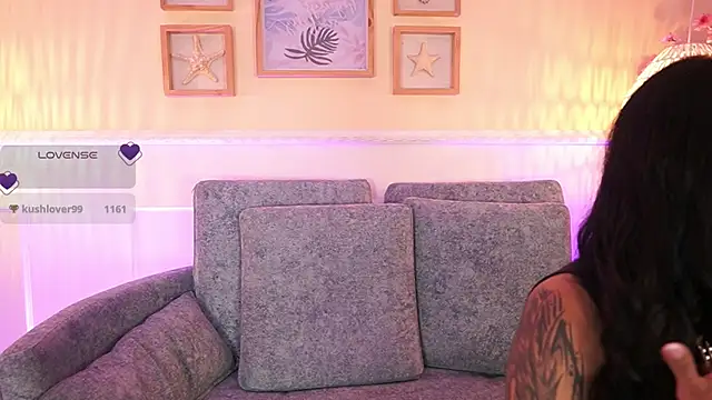 MeganLowell online show from May 7, 7:06 pm