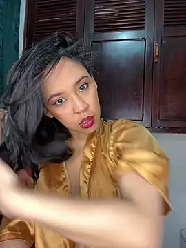 Esmerald 1111 online show from March 30, 11:10 am