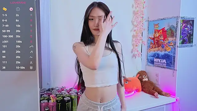 yung leana online show from April 15, 7:03 pm