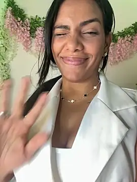 ArielleMillerr- online show from March 6, 7:53 pm