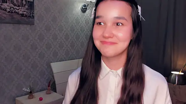 MeliaMelchiori online show from December 17, 10:36 pm