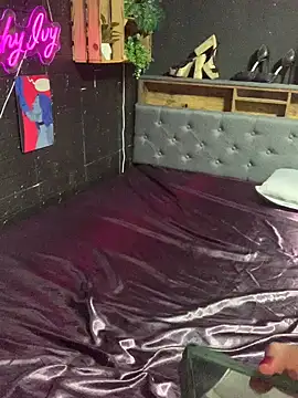 Shy-Ivy online show from March 29, 9:36 pm