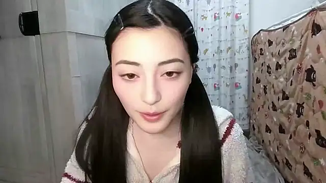 kaede 2112 online show from March 3, 1:28 pm