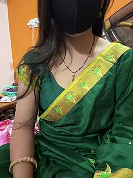 cutestpearl online show from February 10, 6:55 pm