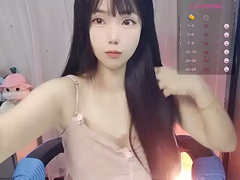 marianawu online show from December 13, 11:10 pm