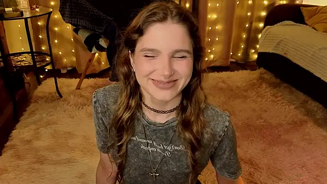 RozanneJordan online show from March 26, 5:25 pm