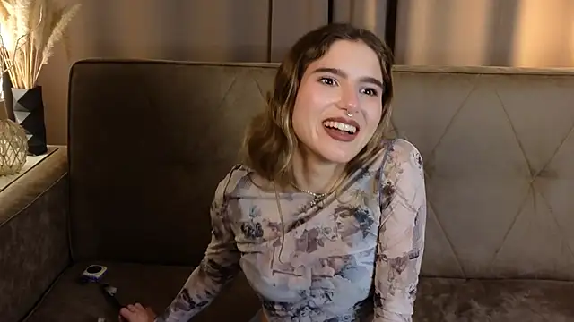 RozanneJordan online show from November 28, 3:48 pm