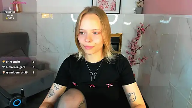 lucy loy online show from June 15, 8:47 am