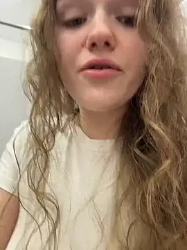 RussianWoman online show from March 28, 8:36 am